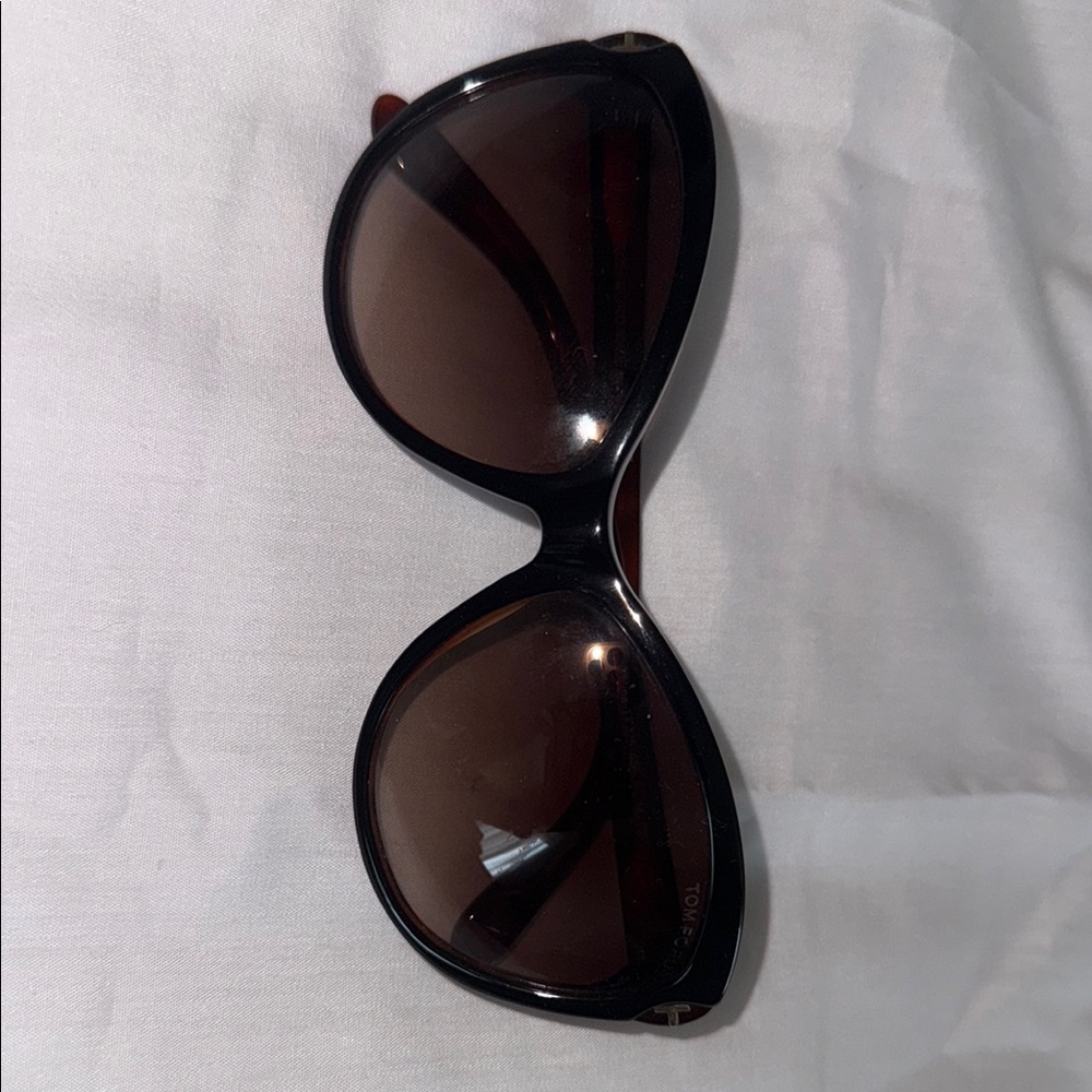 Black and Brown Oversized Cat-Eye Sunglasses